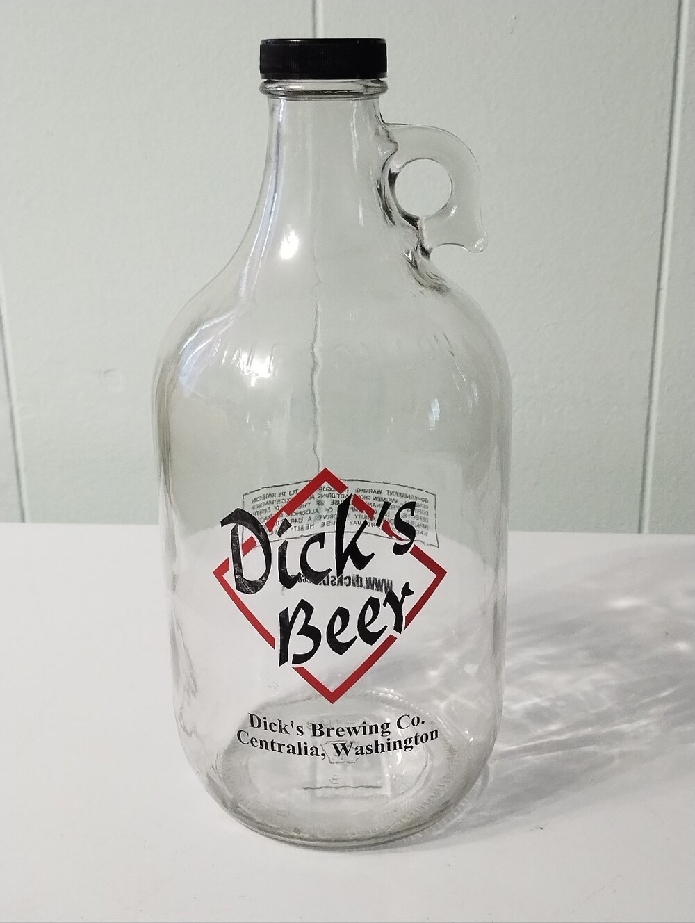 Dick's Beer Half Gallon Glass Growler with Black Cap